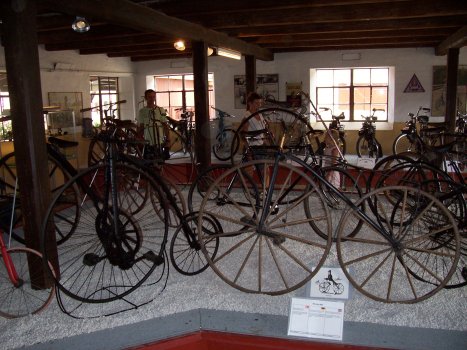 Historische Fahrrder in Schloss Egeskov