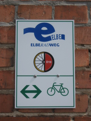 Radwegweiser D-Route D10 Elbe Pretzin