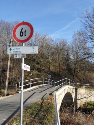 Radwegweiser D-Route D4 Hoernitz