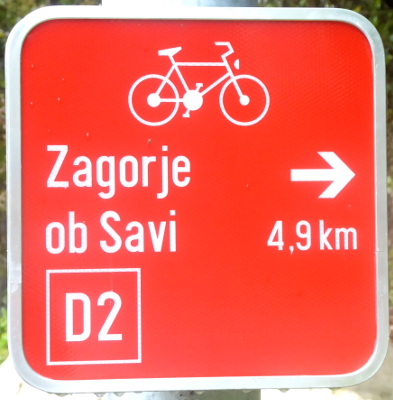 Slowenien Radwegweiser D2